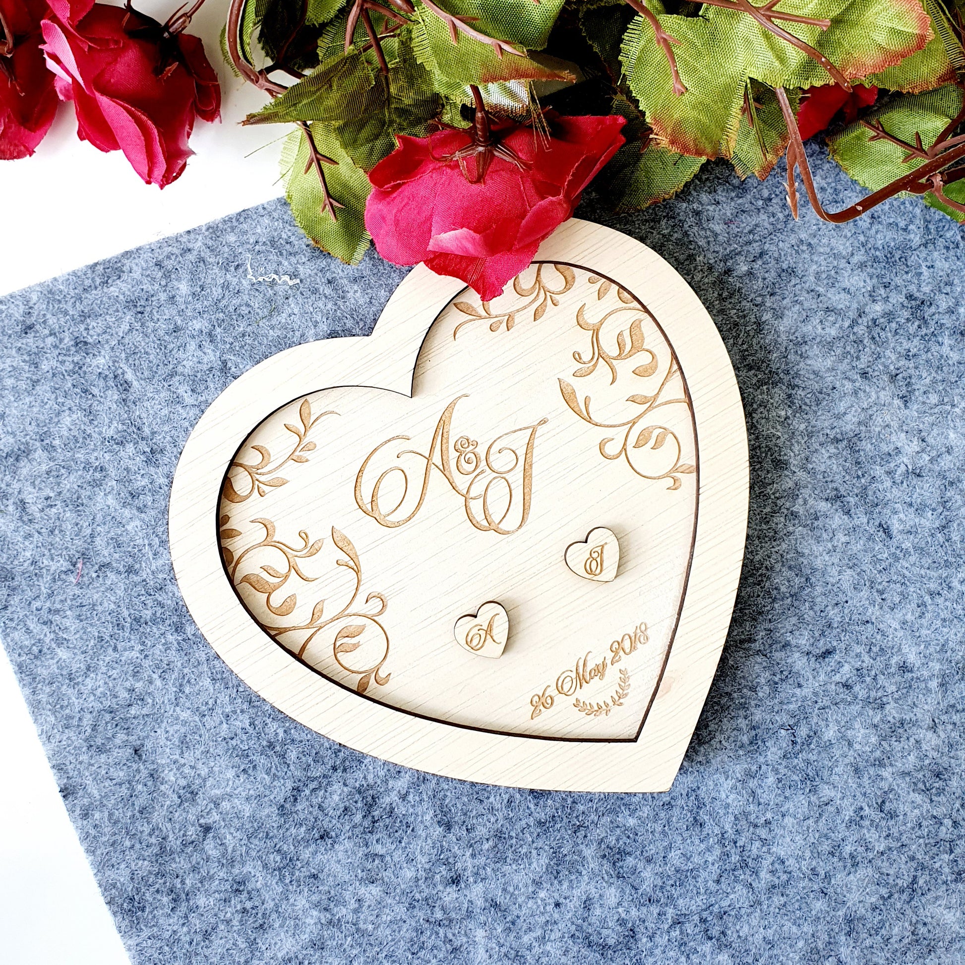 Heart-shaped Wedding Ring Tray - Clik Clok